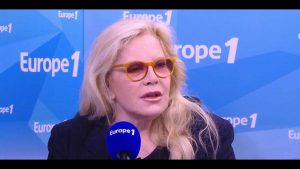 Sylvie Vartan annonce la sortie d'un album de reprises de Johnny pour le 30 novembre